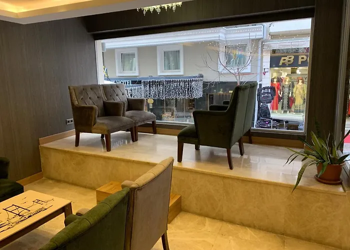 Golden Rain Hotel Old City